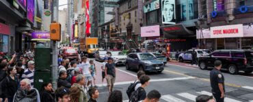 Descubre cómo el nuevo umbral de ingreso en Nueva York redefine la clase media y sus implicaciones sociales.