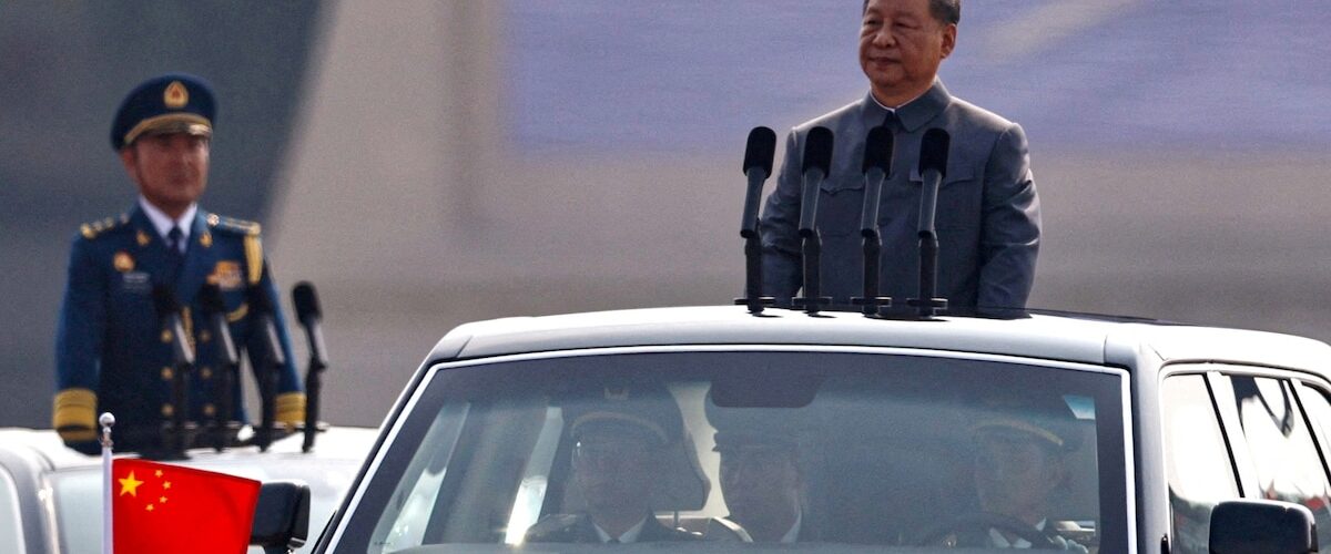 El régimen de Xi Jinping arroja un nuevo sombrero a la purga militar con la expulsión de altos oficiales en China.