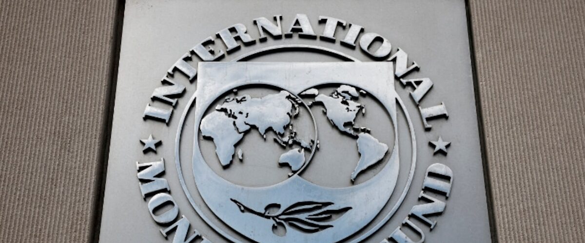 Ecuador se enfrenta a la quinta evaluación del FMI en búsqueda de financiamiento. ¿Qué significa este proceso para el país?