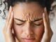 Descubre por qué la deshidratación causa dolor de cabeza y cómo prevenirlo de manera efectiva y fácil.