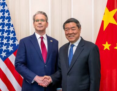 Las delegaciones de EEUU y China se reúnen en París para preparar la cumbre entre Trump y Xi Jinping.