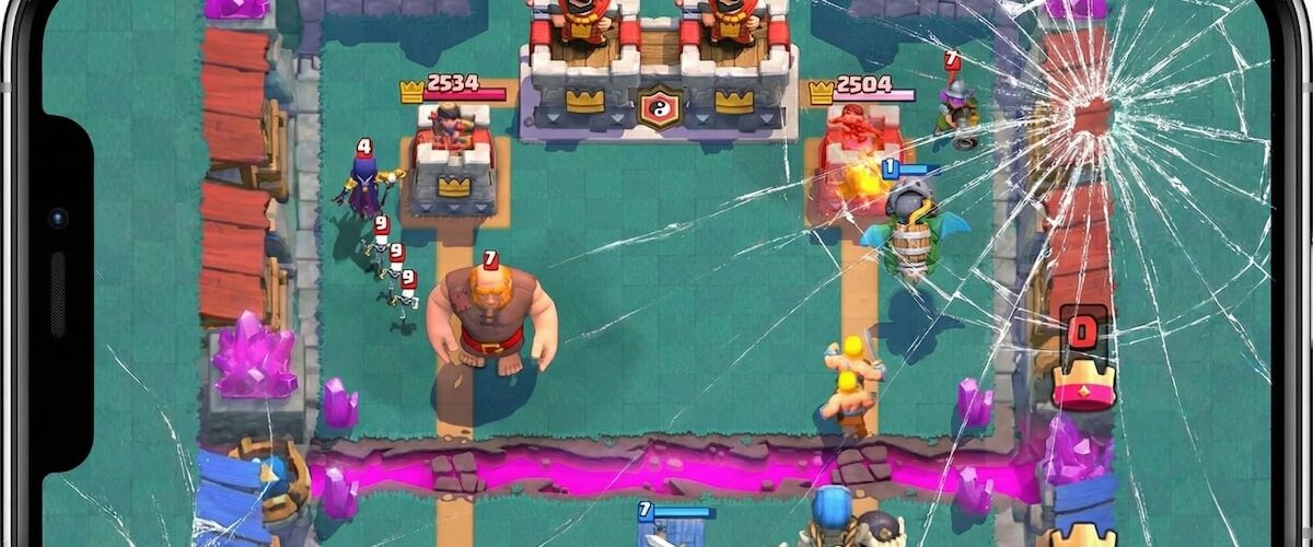 Los jugadores de Clash Royale podrán recibir increíbles recompensas al ganar partidas con sus pantallas dañadas.