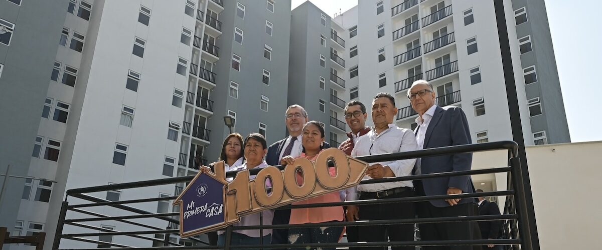 La iniciativa Mi Primera Casa ha facilitado la entrega de viviendas asequibles en Guatemala, transformando el acceso a la propiedad.