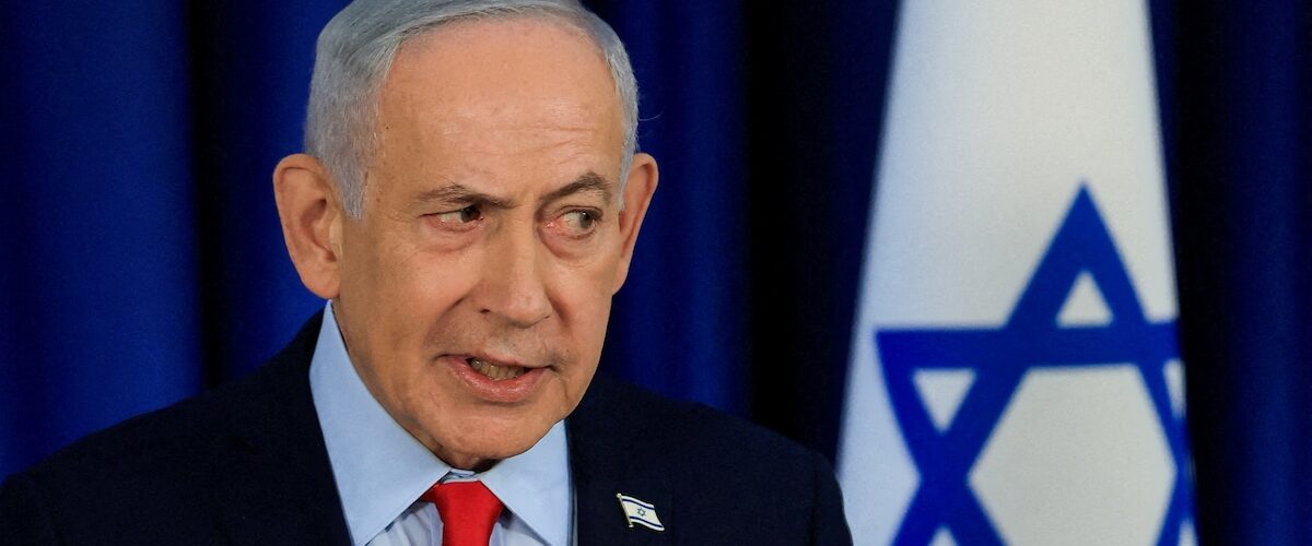 El primer ministro israelí Netanyahu culpó a Hezbollah de romper el alto el fuego en Líbano, iniciando nuevos bombardeos.