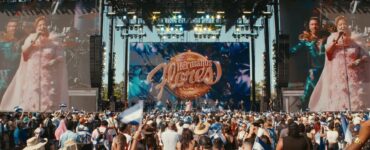 La orquesta salvadoreña Los Hermanos Flores vuelve a Coachella, demostrando la riqueza de la cumbia centroamericana.
