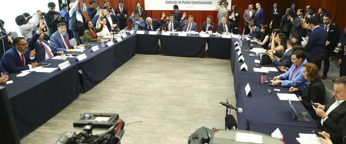 Gobernadora de Chihuahua se presenta ante el Senado de la República