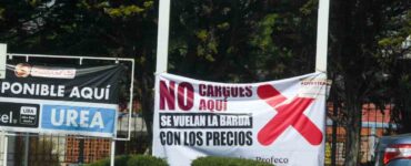 Gobierno de México y empresarios acuerdan precio de diésel a 28 pesos por litro