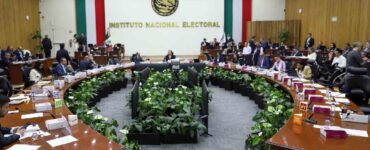 Progreso en el INE entre críticas y candidatos bajo la lupa