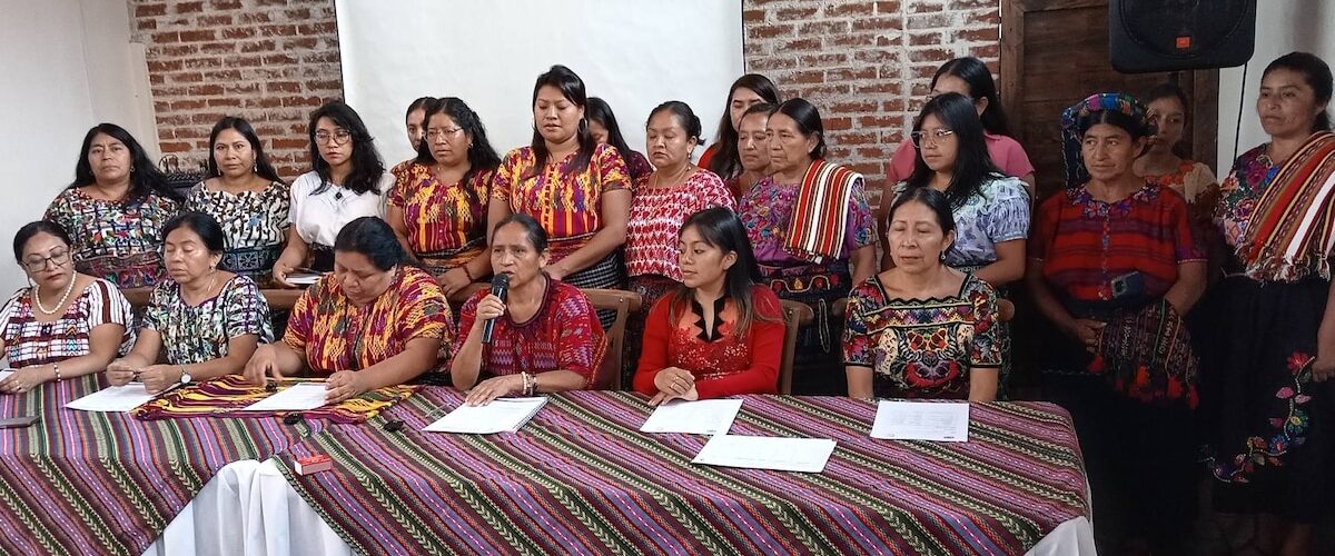 Mujeres indígenas piden mejoras en derechos humanos y transparencia en la gestión del nuevo fiscal general de Guatemala.
