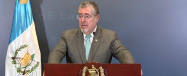 El presidente Arévalo destaca la salida de Consuelo Porras como un cambio significativo en la fiscalía guatemalteca.