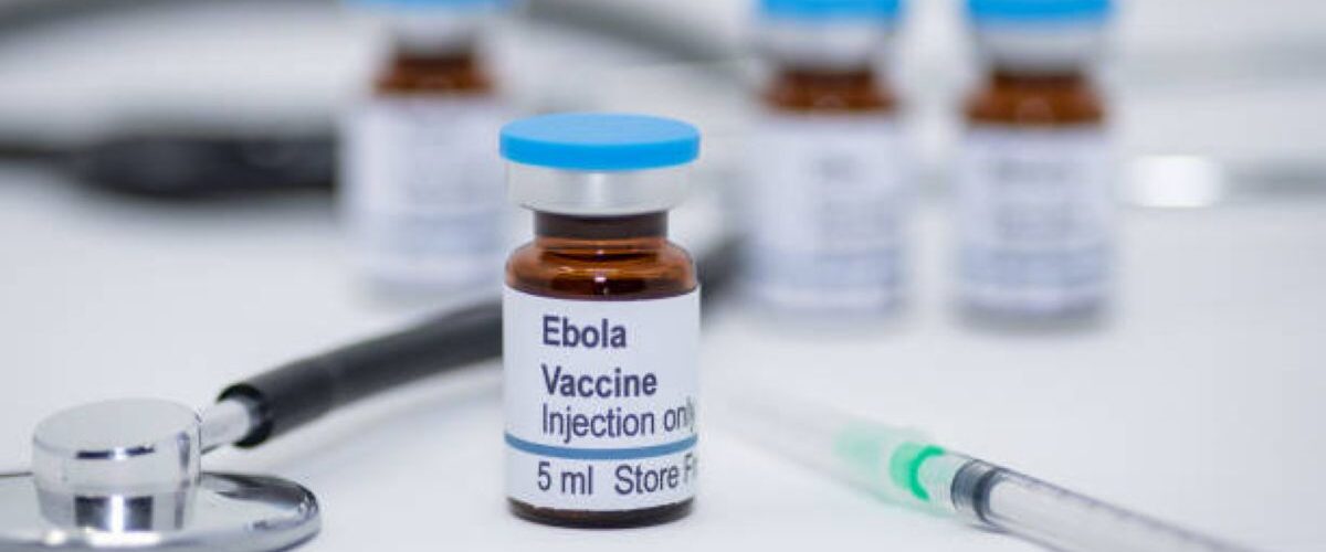 CDMX inicia campaña de vacunación contra ébola en aeropuertos