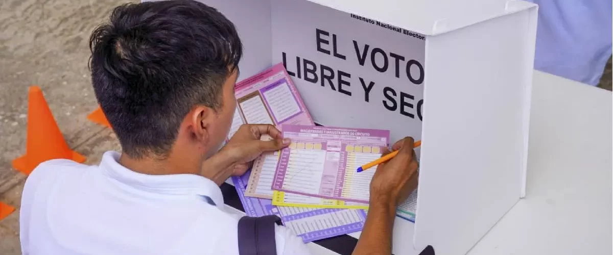 Claudia Sheinbaum presenta reforma en Senado para candidaturas seguras