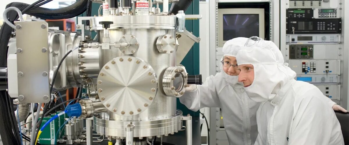 Un innovador sistema de aprendizaje sueco promete revolucionar la inteligencia artificial aplicando principios físicos avanzados.