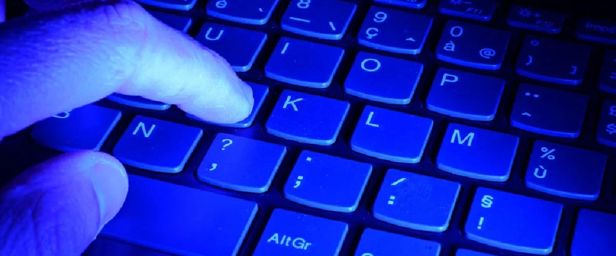 Gobierno confirma acceso no autorizado a datos de La Escuela es Nuestra