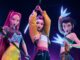 Descubre cómo ver Las Guerreras K-Pop en español y coreano, ajustando audio y subtítulos en la plataforma oficial.
