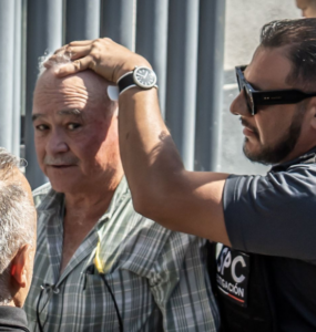El exgobernador Ernesto Ruffo ha obtenido un amparo tras denunciar serias irregularidades en su tratamiento médico y comunicación.