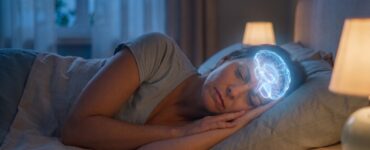 Descubre cómo dormir más de nueve horas podría ser un signo de alerta sobre el Alzheimer según recientes investigaciones.
