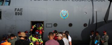 Un avión con 50 toneladas de ayuda humanitaria partió hacia Venezuela para apoyar a los damnificados por el terremoto reciente.