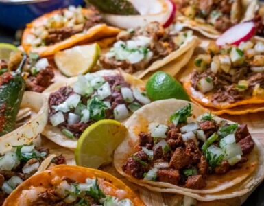 El próximo Mundial impactará la gastronomía mexicana, impulsando la venta de tacos en numerosos establecimientos.