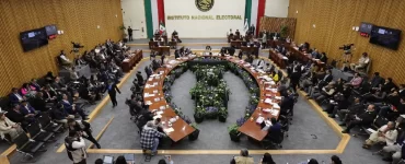 INE ordena retirar acusaciones de narcopartido contra Morena
