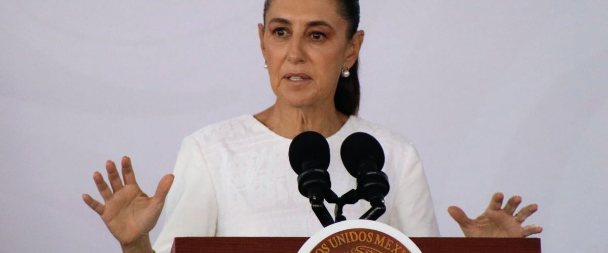 Sheinbaum asegura que no habrá censura a medios de comunicación en México