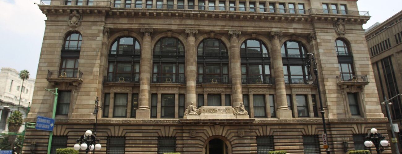 La decisión de Banxico sobre la tasa de interés afecta directamente la economía y podría influir en el entorno musical.
