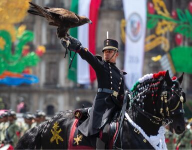 Sheinbaum reafirma la independencia de México en desfile cultural