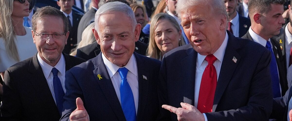 El apoyo de Donald Trump a Netanyahu resuena en el ámbito político durante las elecciones en Israel, generando reacciones variadas.